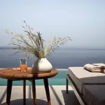 Yoma Cove فيلة