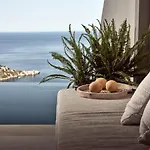 Yoma Cove فيلة Volímai