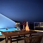 Yoma Cove فيلة