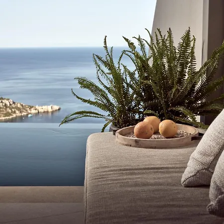 Yoma Cove Villa Volímai