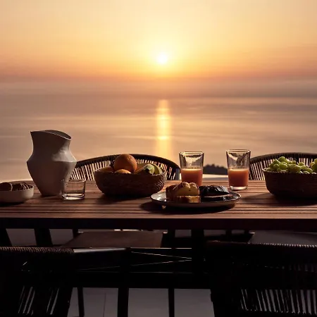 Villa Yoma Cove Volimes