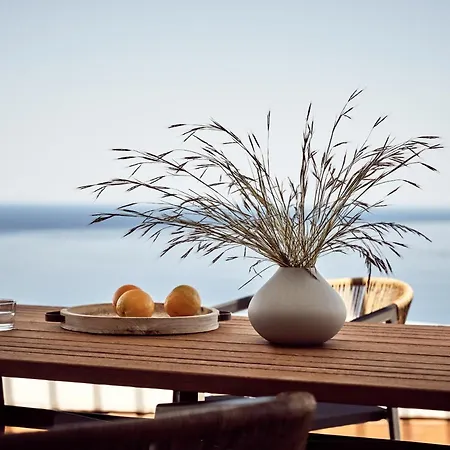 Yoma Cove * Βολίμες