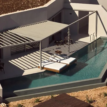 Yoma Cove Βολίμες