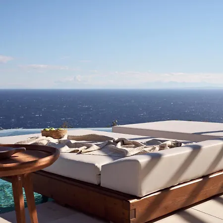 Yoma Cove * Βολίμες