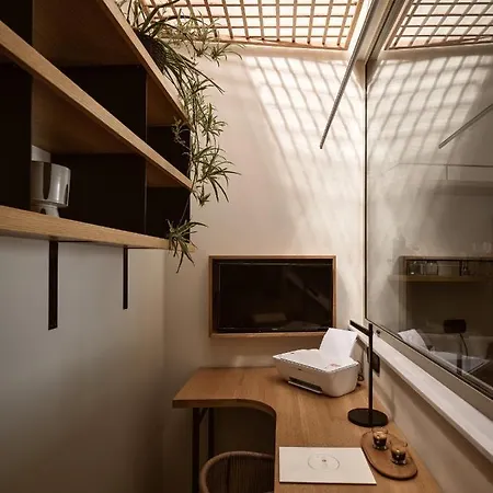 Yoma Cove * Βολίμες