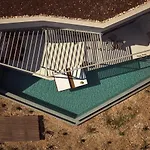 Yoma Cove Volímesz